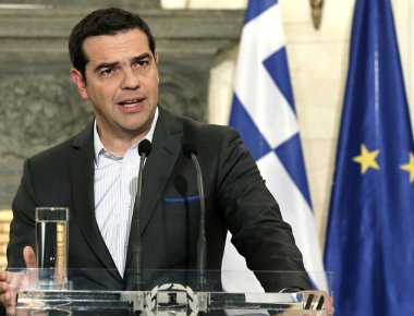 «Μπαράζ» τηλεφωνικών επικοινωνιών του Αλ. Τσίπρα με Βλ. Πούτιν, Τ. Μέι, Ά. Μέρκελ, Φρ. Ολάντ και Ζ.-Κ. Γιούνκερ για το Κυπριακό